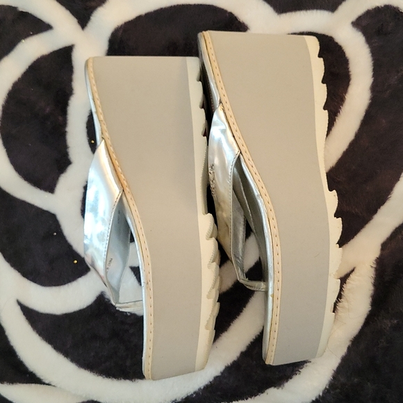 PRADR THON PLATFORM SANDALS - Picture 8 of 8